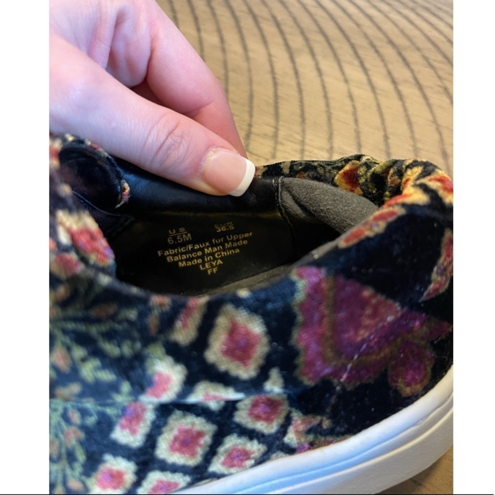 Sam Edelman Leya Velour Faux Fur Slip On Shoes - Picture 7 of 7